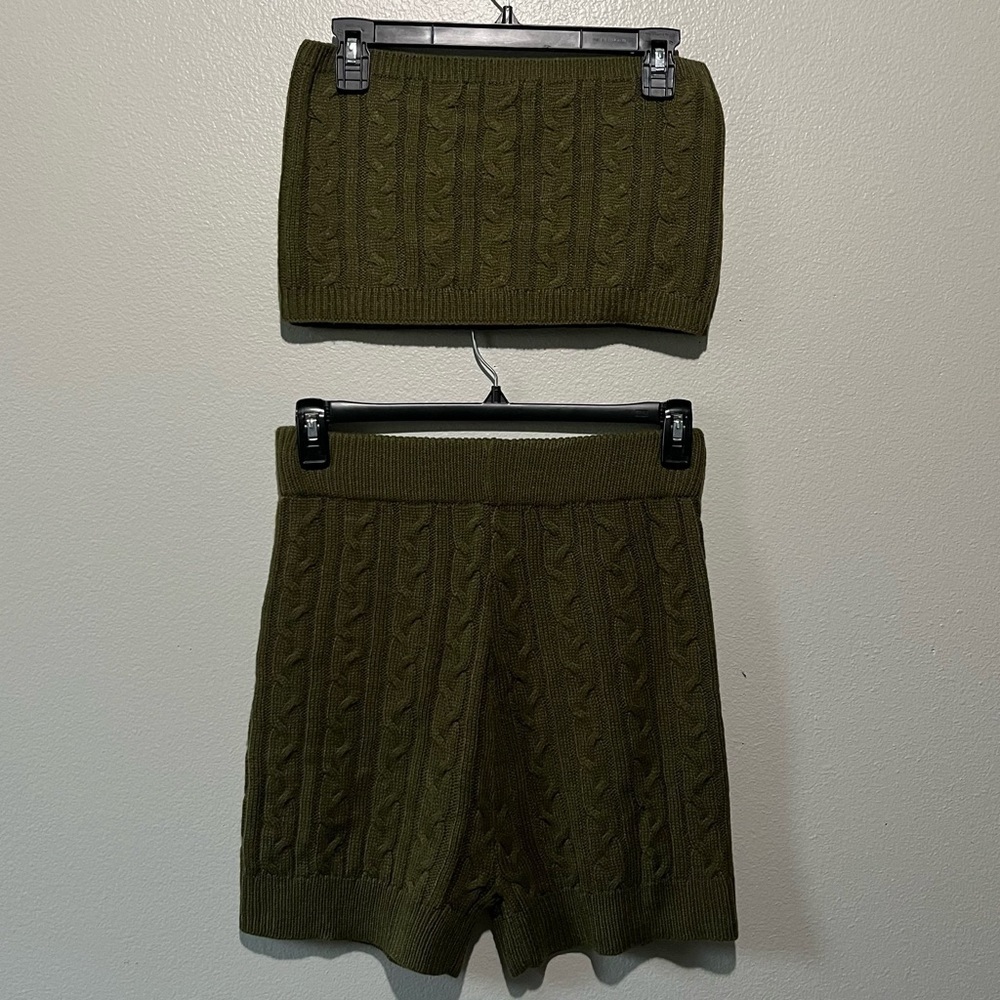 JASMINE- NEW Olive Green Cropped Top and Shorts Set Size L
